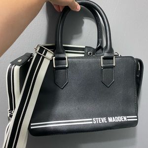 Steve Madden crossbody bag